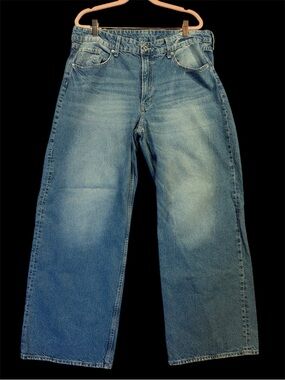 & Denim high-rise baggy jeans, wide-leg ankle styles, modern straight-leg.